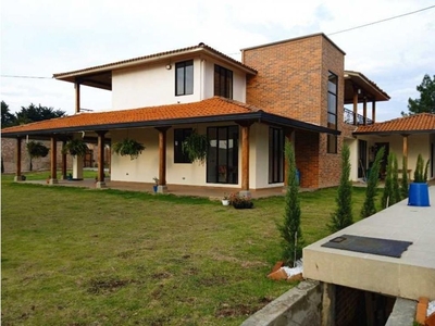 Casa de campo de alto standing de 4 dormitorios en venta Popayán, Colombia