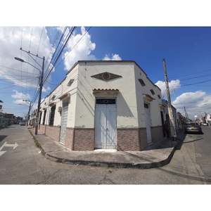 Casa Esquinera Con Local Y Apartaestudio En Venta Barrio Colombia