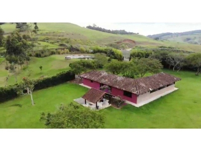 Cortijo de alto standing de 150000 m2 en venta Yotoco, Departamento del Valle del Cauca