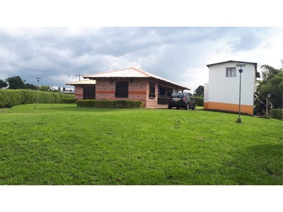 Cortijo de alto standing de 147200 m2 en venta Pereira, Departamento de Risaralda