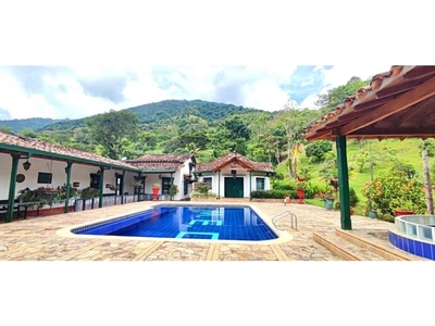 Cortijo de alto standing de 300000 m2 en venta Fredonia, Departamento de Antioquia