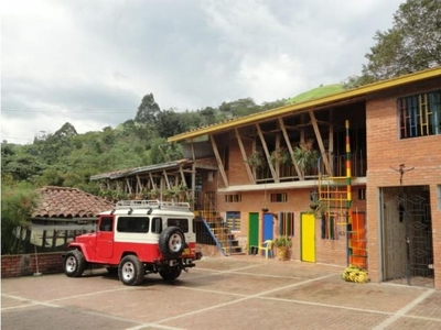 Cortijo de alto standing en venta Dos Quebradas, Colombia