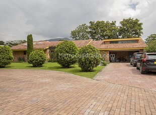 Casa en Venta, Hacienda San Simon