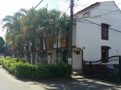 Casa en Venta en CONJUNTO CERRADO LOS CRISTALES, Villavicencio, Meta