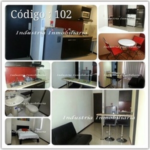 Alquiler de Apartamentos Amoblados en Laureles- Código: 102 - Medellín