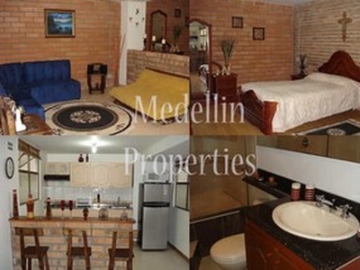 Apartamentos Amoblados Para Alquilar en Medellin Código:4099 - Medellín