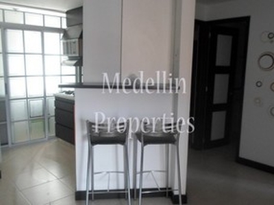 Apartamentos Amoblados Para Alquilar en Medellin Código:4635 - Medellín
