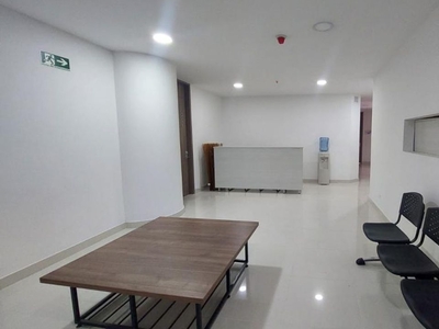 Local comercial en arriendo en La Carolina