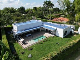 Casa de campo de alto standing de 3 dormitorios en venta Pereira, Colombia