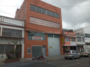 Edificio de Apartamentos en Arriendo, San Felipe Barrios Unidos