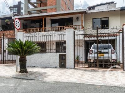 Casa en venta en Belén, Medellín, Antioquia