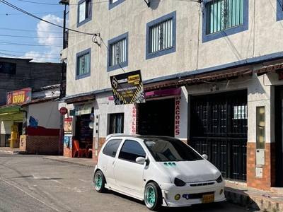 Local comercial en arriendo en Villa Nueva