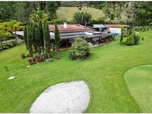 Casa de campo de alto standing de 8 dormitorios en venta Retiro, Departamento de Antioquia