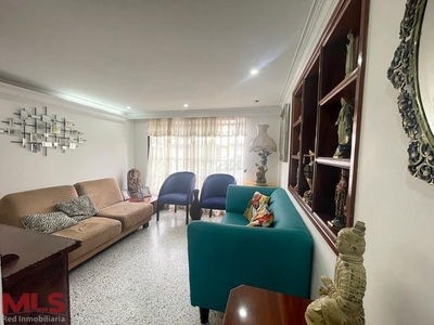 Casa en Medellín, El Poblado, 238240