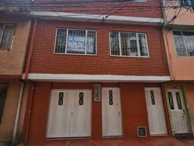 Casa en renta en Garcés Navas, Bogotá, Cundinamarca | 200 m2 terreno y 200 m2 construcción