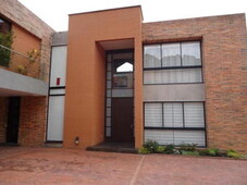 Casa en Venta en Sierra Leona de Bogota. Estrato 5 - Bogotá