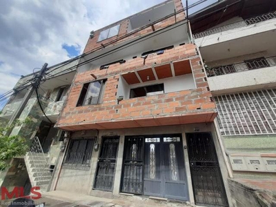 Casa en Medellín, Calasanz, 235208