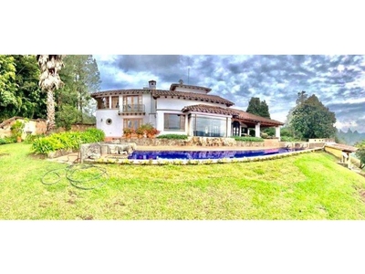 Casa de campo de alto standing de 30041 m2 en venta Rionegro, Colombia