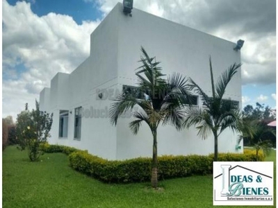 Casa de campo de alto standing de 1515 m2 en venta Rionegro, Colombia