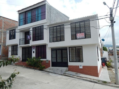 Casa en Venta en Urbanizacion Caminos de Juan Pablo II, Ibagué, Tolima