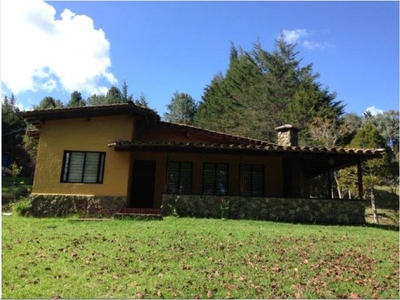 Casa de campo de alto standing de 5750 m2 en venta Envigado, Departamento de Antioquia