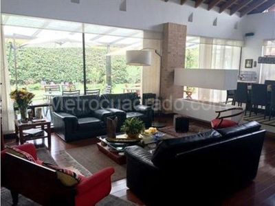 Vivienda de alto standing de 1353 m2 en venta Chía, Cundinamarca