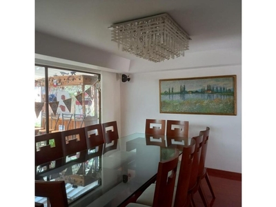 Vivienda de alto standing de 375 m2 en venta Santafe de Bogotá, Colombia