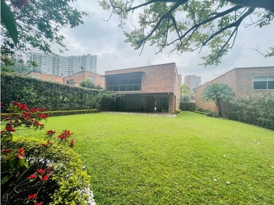Vivienda de alto standing de 480 m2 en venta Envigado, Departamento de Antioquia
