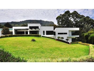 Vivienda de lujo de 12000 m2 en venta La Ceja, Colombia