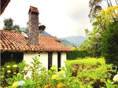 Vivienda de lujo de 2181 m2 en venta La Calera, Cundinamarca
