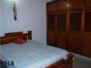 Casa de campo de alto standing de 5 dormitorios en venta Barbosa, Departamento de Antioquia
