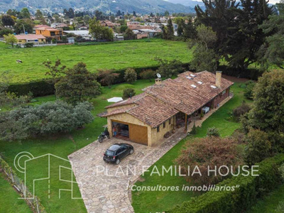 Amplia Casa Campestre En Chía Con Un Terreno De 3105 M2 - 4519100
