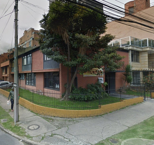 Casa-local En Arriendo En Bogotá Santa Barbara Oriental-usaquén. Cod 107520