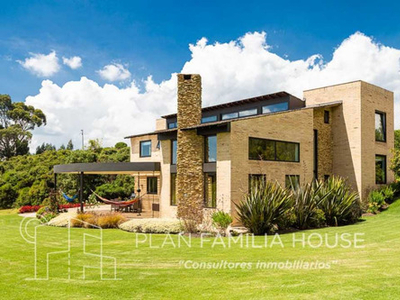 Imponente Casa En Chia Sindamanoy, Moderna, Diseño Exclusivo-4115558