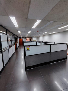 Oficina En Arriendo En Bogotá El Nogal. Cod 108756