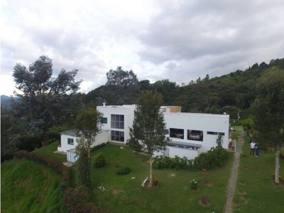 Casa de campo de alto standing de 15700 m2 en venta Retiro, Colombia