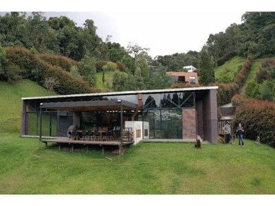 Vivienda de alto standing de 2800 m2 en venta Retiro, Departamento de Antioquia