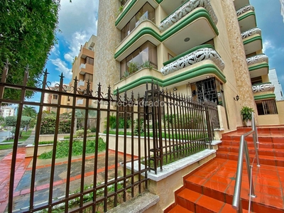 Apartamento en Venta, Altos de Riomar Edificio Valle Real