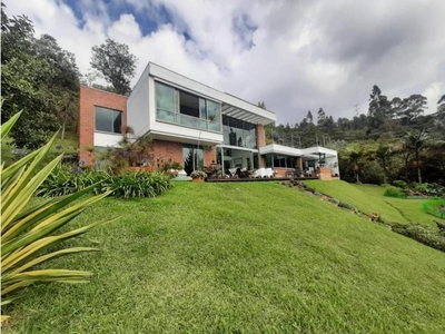 Casa de campo de alto standing de 10000 m2 en venta Medellín, Colombia