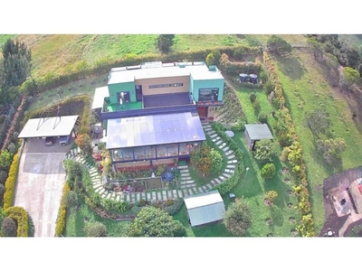 Casa de campo de alto standing de 11026 m2 en venta Subachoque, Colombia