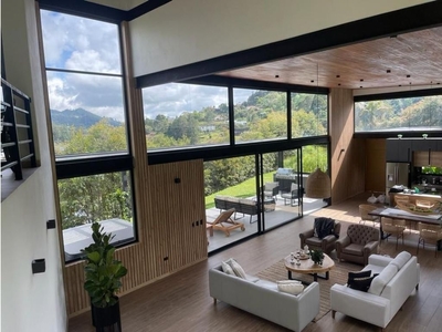 Casa de campo de alto standing de 3 dormitorios en venta Retiro, Departamento de Antioquia