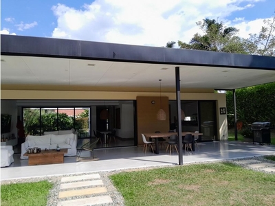 Casa de campo de alto standing de 2242 m2 en venta La Tebaida, Colombia