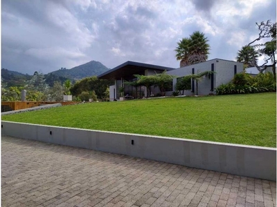 Casa de campo de alto standing de 3 dormitorios en venta Rionegro, Departamento de Antioquia