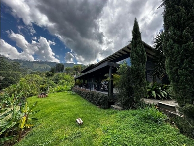 Casa de campo de alto standing de 3740 m2 en venta La Estrella, Departamento de Antioquia