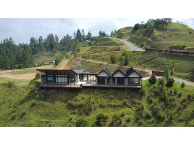 Casa de campo de alto standing de 3816 m2 en venta Retiro, Departamento de Antioquia