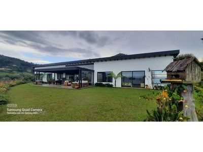 Casa de campo de alto standing de 6469 m2 en venta Rionegro, Departamento de Antioquia
