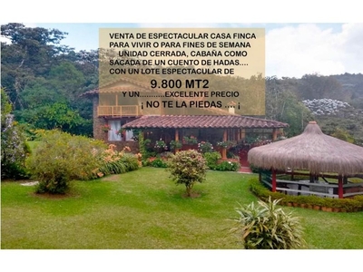 Casa de campo de alto standing de 9800 m2 en venta Retiro, Departamento de Antioquia