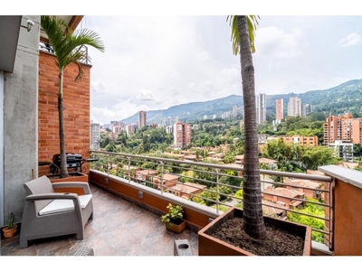 Exclusivo duplex de 210 m2 en alquiler Medellín, Colombia