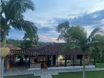 Exclusivo hotel de 18121 m2 en venta Quimbaya, Colombia
