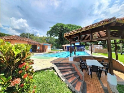 Hotel de lujo de 20000 m2 en venta San Jerónimo, Colombia